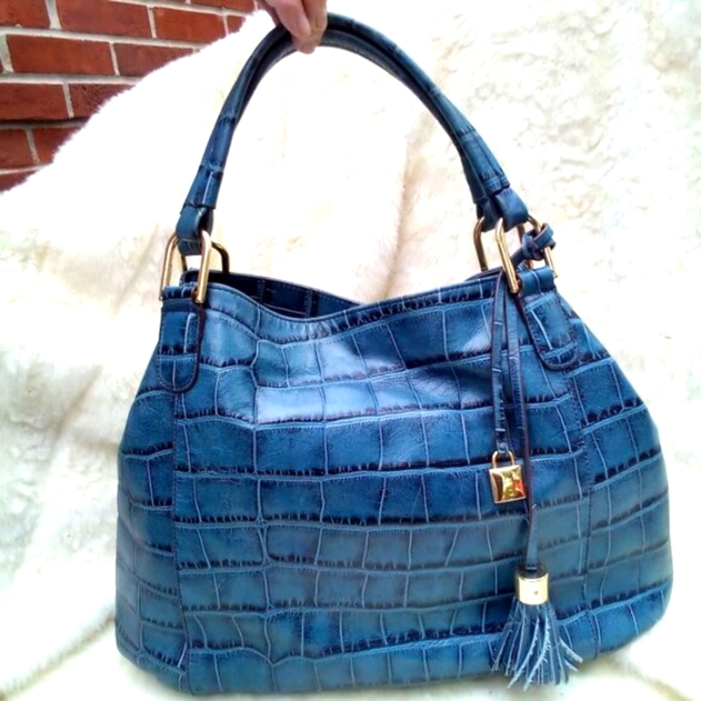 Handbag by Gilli